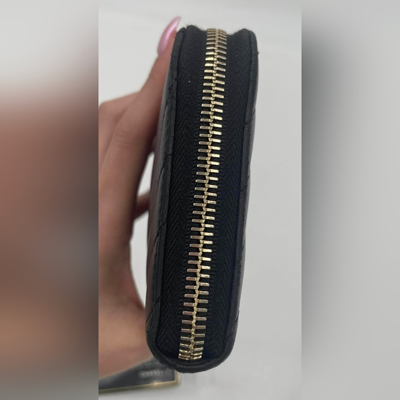 CHANEL Black Chevron Wallet with Gold Accents - Picture 10 of 10